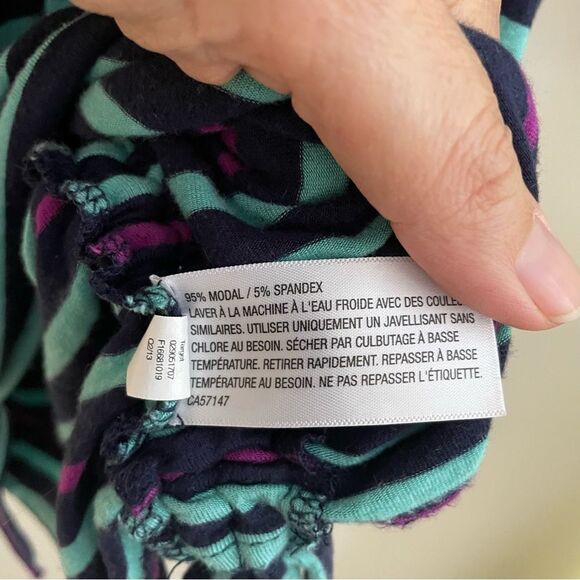 2 Liz Lange maternity shirts bundle // size Medium‎ - Picture 16 of 16